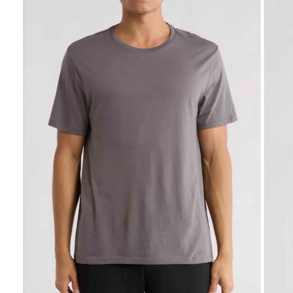 Vince Men’s Washed Cotton Short Sleeve Crewneck Tee in Rain Cloud Dusty Blue, S